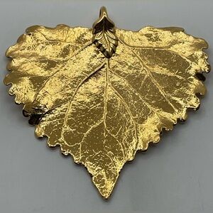 Large Vintage Gilt Metal Leaf Necklace Pendant - Vintage Jewelry
